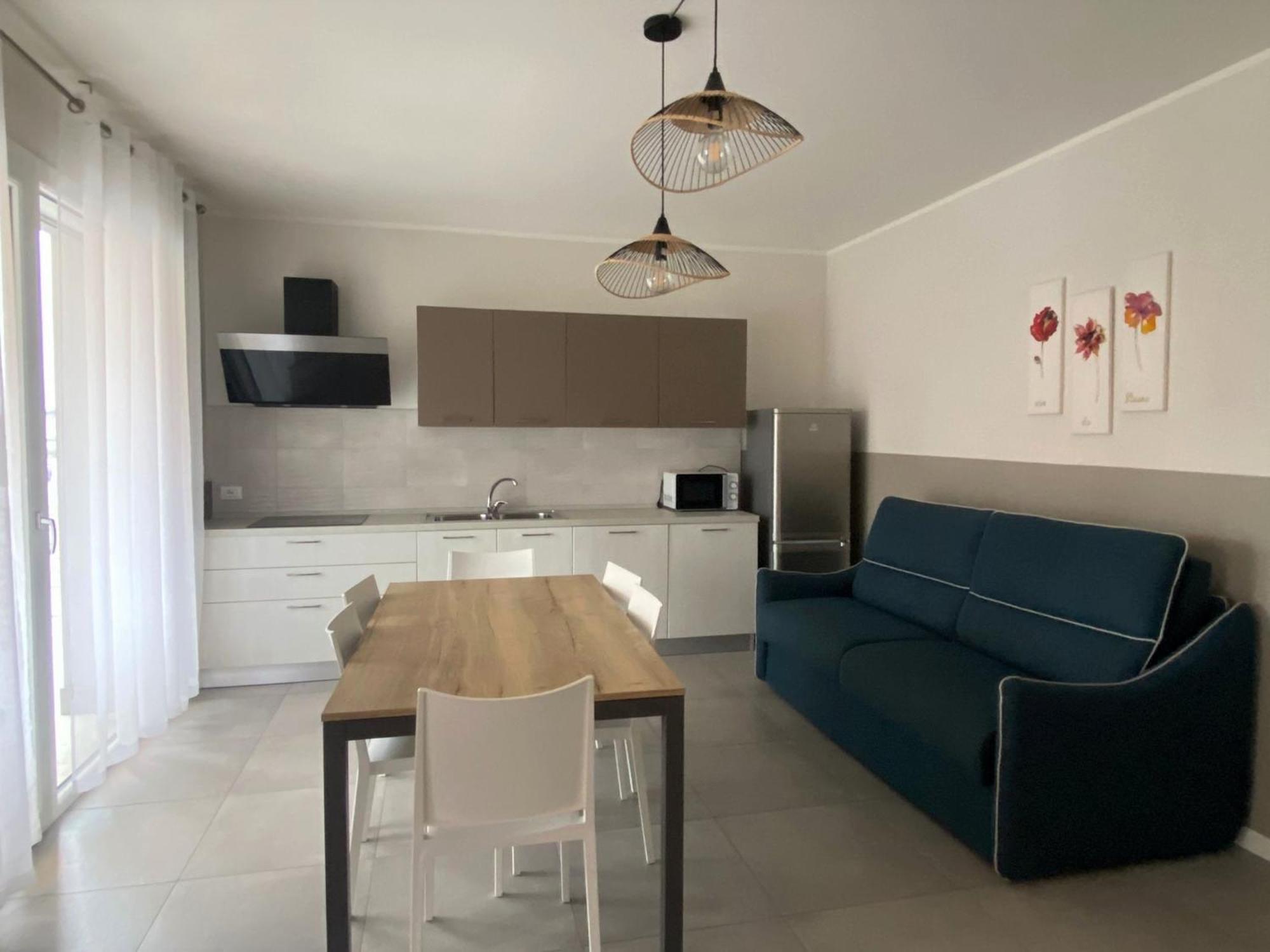 The Prince - Luxury Apartments With Pool เปสเคียรา เดล การ์ดา ภายนอก รูปภาพ